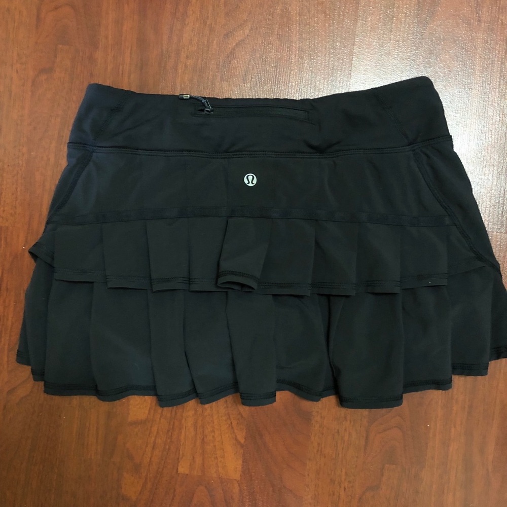 LIKE NEW! 🖤 Lululemon Tennis Skirt